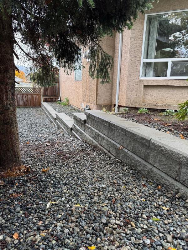 Allan Block retaining wall project by Tonella Contracting on Vancouver Island